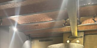 Stolica zdobyta przez „Trójkę”