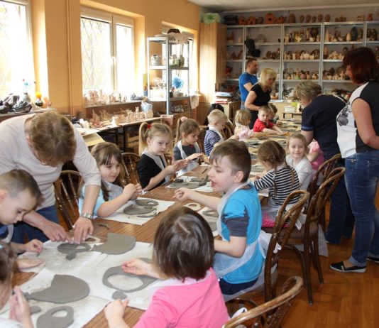 Warsztaty ceramiczne w filii MOK