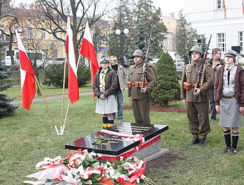 Odsłonięto płytę pamiątkową