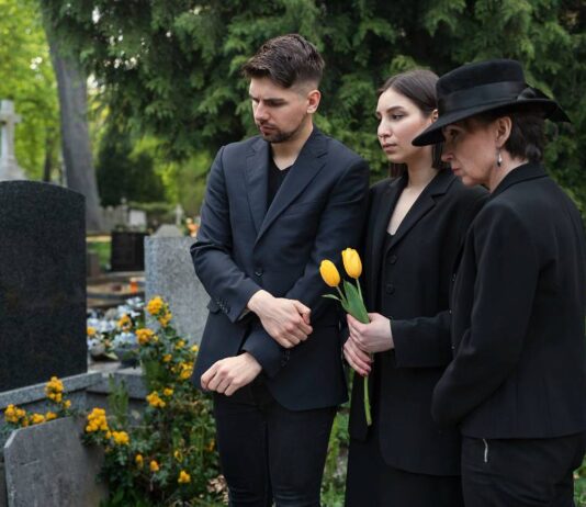 Jak odpowiednio przygotować pogrzeb?