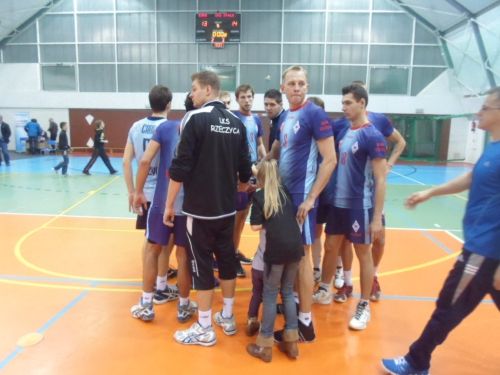 Mecz na szczycie Caro Rzeczyca – SMS PZPS Spała 2:3 (23, -20, 19, -21, -13)