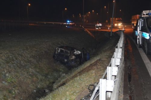 Dachował vw golfem, kierowca miał 2,7 promila