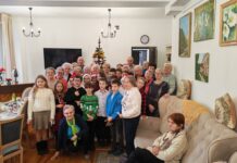 III B z „Trójki” z życzeniami w