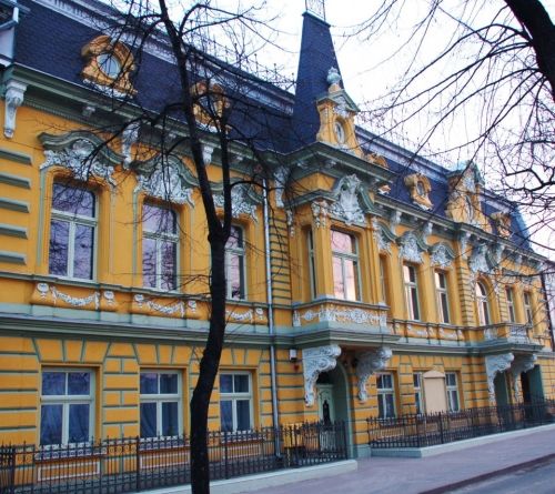 Urodziny Książkowego Misia w tomaszowskiej bibliotece!