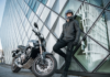 Kompletny przewodnik po kombinezonach motocyklowych. Jak wybrać i dlaczego są ważne?