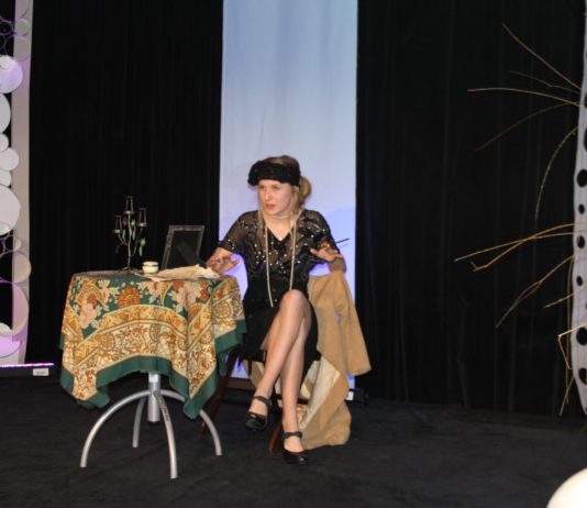 „Kobieta w lustrze” – monodram na Dzień Kobiet