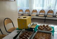 Szkolny kiermasz ciast w I LO w ramach akcji „Gorączka Złota”