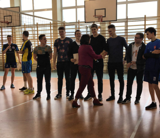 Międzyszkolny Turniej piłki siatkowej w I LO