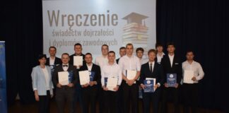 Wręczenie świadectw dojrzałości i dyplomów zawodowych w „Mechaniku”