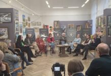 Dyskutowali o maskach…