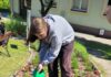 „Dziewiątka” tworzy szkolny ogród